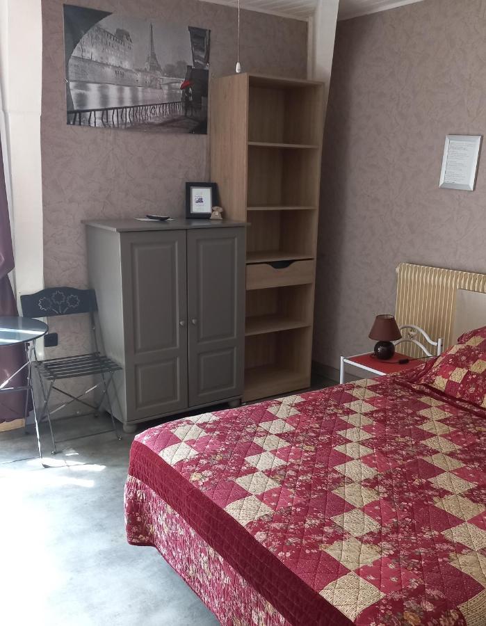 Au Soleil Levant Homestay Sarlat-la-Canéda Rom bilde